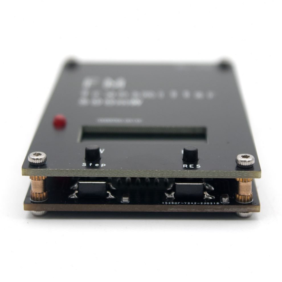 甄选2000米FM发射机 数字显示 0.5W 500mW 立体声76-108M