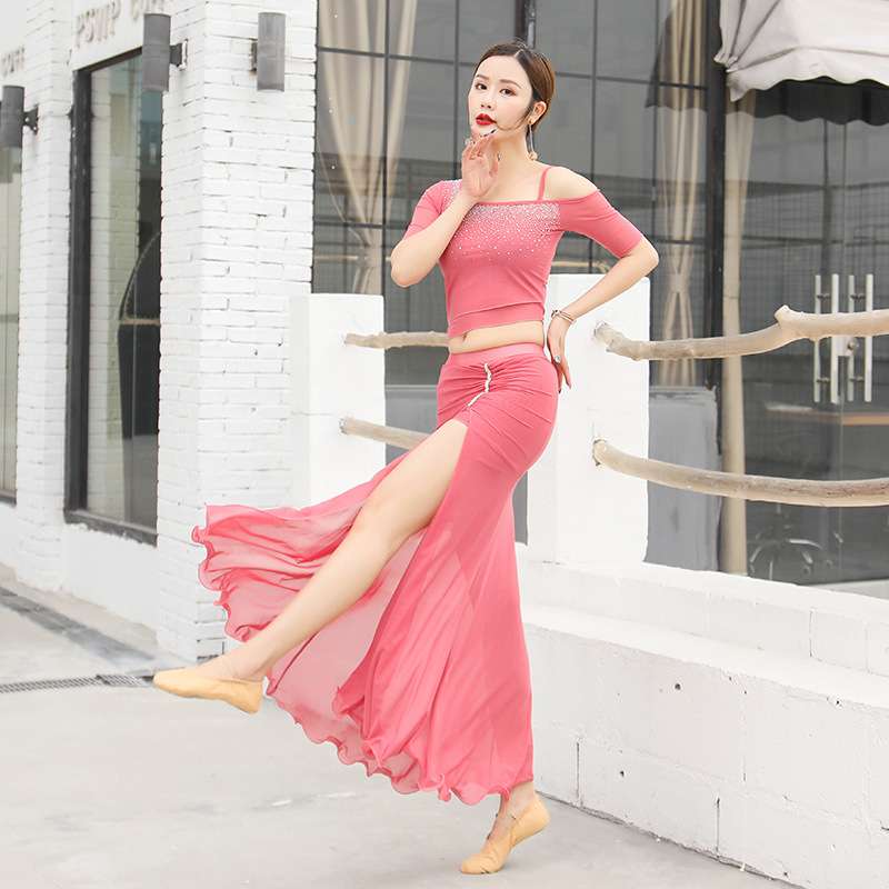 春夏季肚皮舞服装舞服套装女网纱面料露肩烫钻工艺初学者舞团表演
