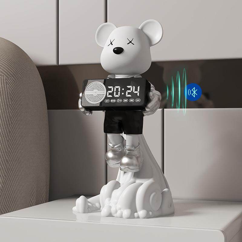 创意高级感飞天宇航熊时钟摆件客厅玄关酒柜餐边柜电视机柜装饰品