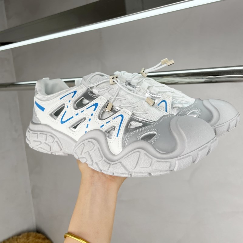 男女都有 凉快扎实不磨脚 夏季情侣镂空透气户外徒步登山休闲凉鞋