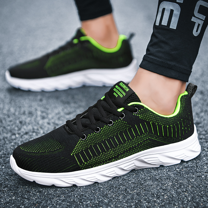 秋季新款网面透气男鞋轻便跑步鞋软底减震黑色运动鞋旅游休闲鞋男