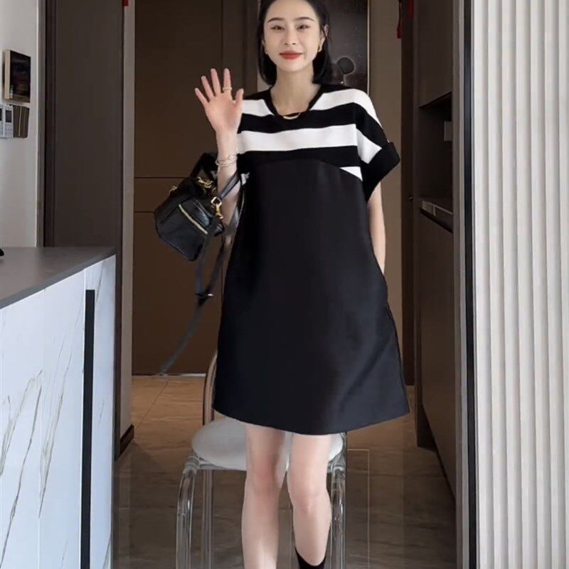 设计感休闲条纹拼接圆领短袖T恤裙中长款2023新款宽松显瘦连衣裙