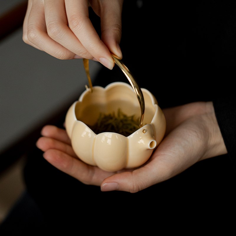 草木祠 玉泥白h瓷杏黄陶瓷提梁公道杯带过滤孔绿茶泡茶器茶海匀杯