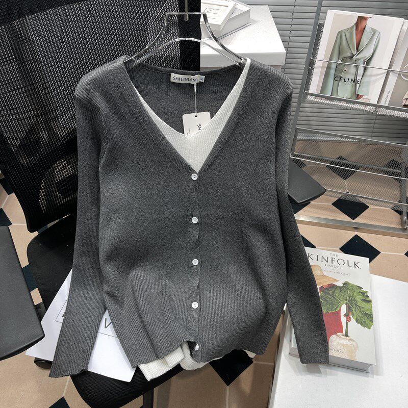 大码女装秋季200斤显瘦时尚假两件上衣胖mm遮肚子减龄内搭针织衫