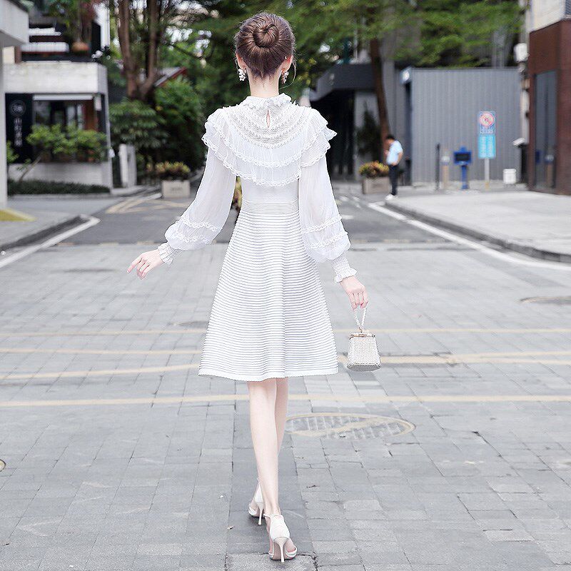 2025春秋新款法式气质针织裙子长袖收腰网纱拼接蕾丝白色连衣裙女