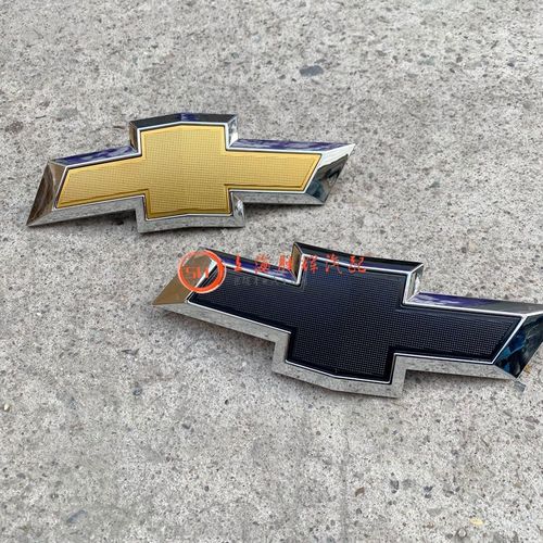 适用雪佛兰探界者改装RS车标黑色新老探界者RS黄色中网标尾标