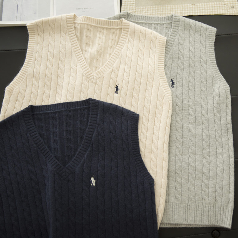 马夫 秋冬v领麻花刺绣马甲减龄学院风叠穿通勤宽松马夹背心毛衣