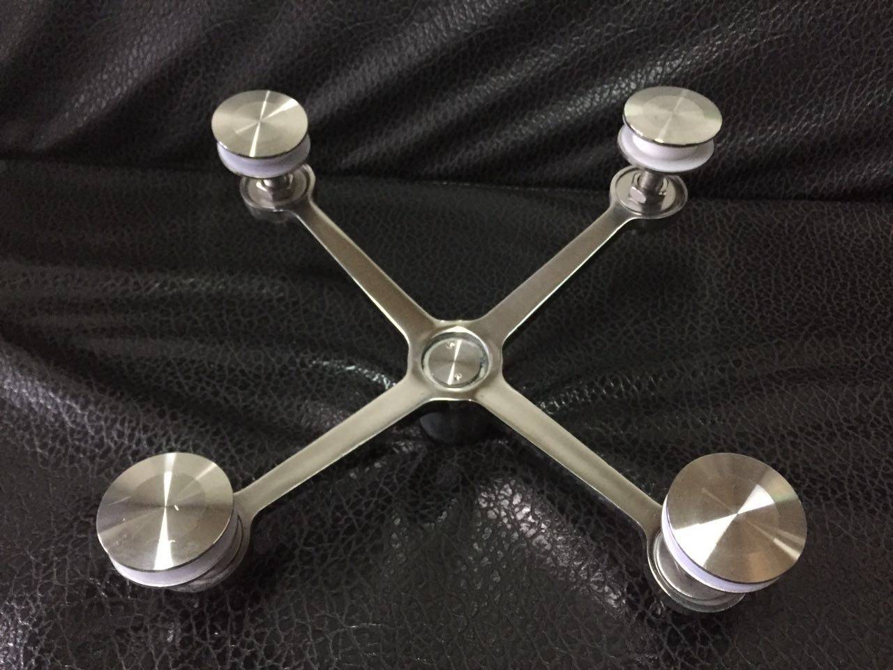 304220型不锈钢点支式幕墙配件玻璃爪件驳接爪/雨棚配件/幕墙爪件,床上用品,蚊帐,淘宝优惠券,粉丝福利购,淘宝优惠卷