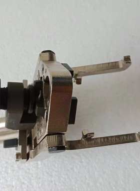 台湾宝马N13 N20 N26 N52气门扭力弹簧安装钳N55弹簧拆装正时工具