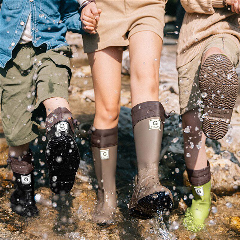 儿童雨鞋男孩防滑轻便胶鞋大码徒步水鞋软P底雨靴男大童靴子女