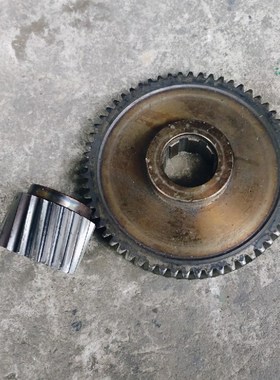 云南数控机床CKY6150车床配件2098K斜齿轮Z60斜齿轮2099K Z20/M30