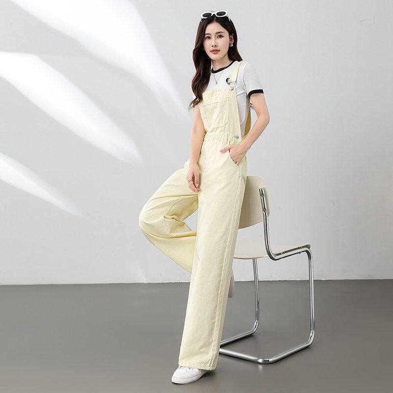 黄色减龄阔腿牛仔背带裤女夏季薄款2025新款宽松休闲显瘦连体长裤