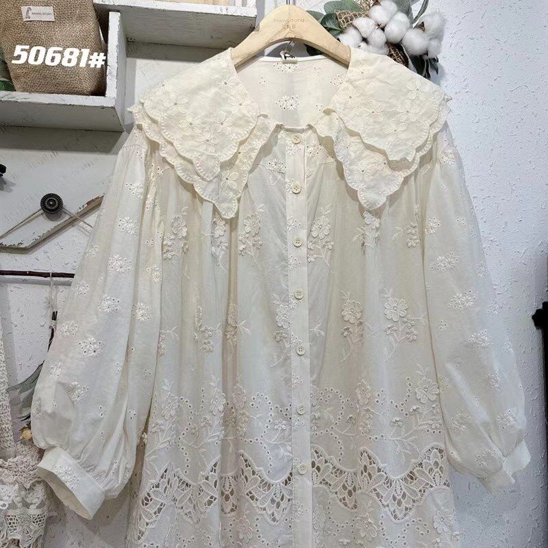 24春夏森系甜美双层大尖领立体小花棉布刺绣纯色衬衫大码胖妹上衣