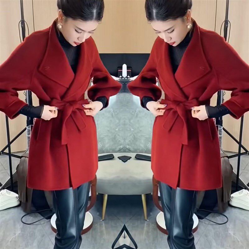 高级感气质时尚呢子外套女2025春秋新款系带酒红色中长款毛呢大衣