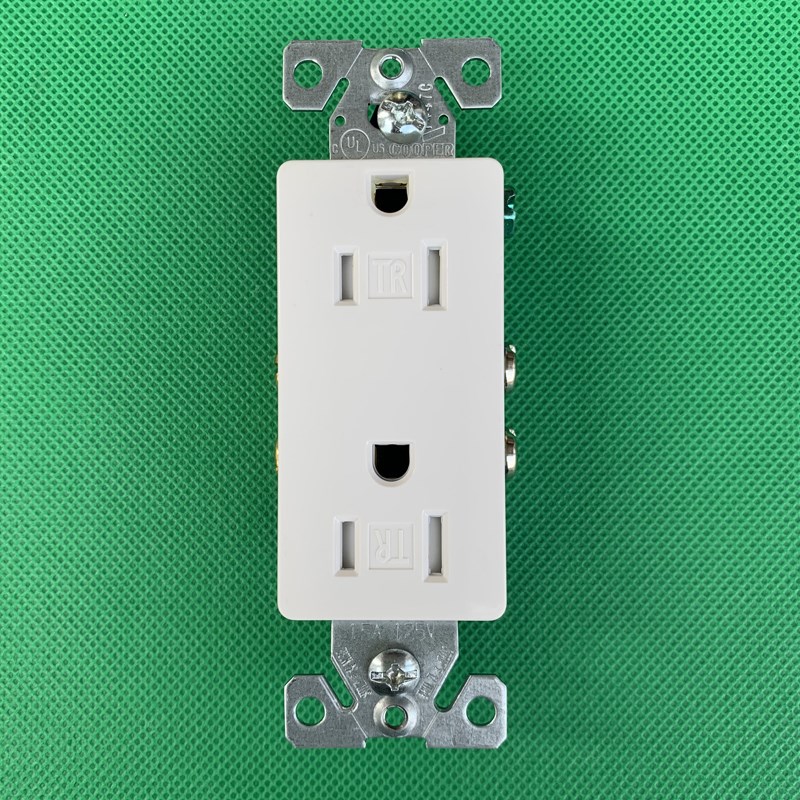 全新原装进口美国 库柏 COOPER TR1107W 白色 15A 美标 电源 插座