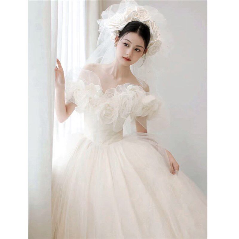 一字肩法式轻婚纱新娘2024新款高级质感梦幻超仙礼服旅拍出门主纱