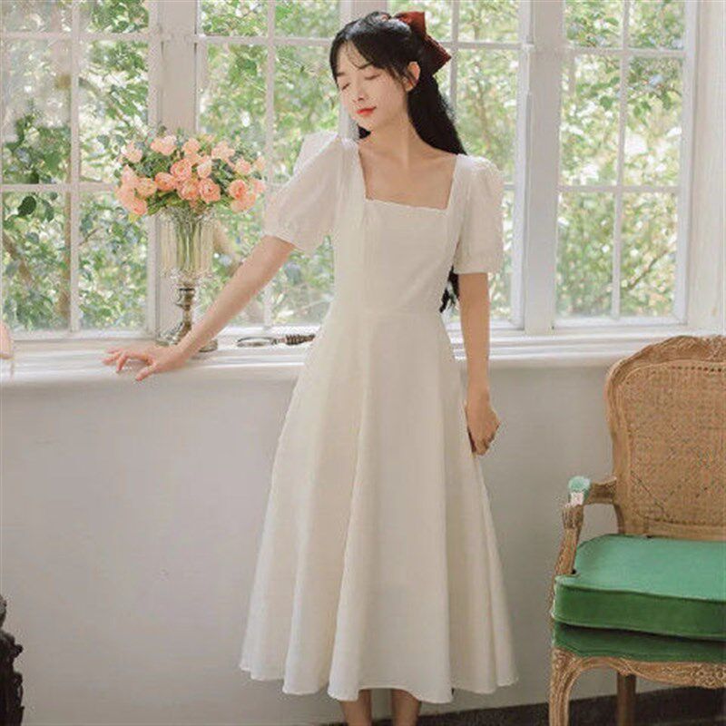 连衣裙女春2025新款法式复古方领收腰显瘦气质赫本风中长款礼服女