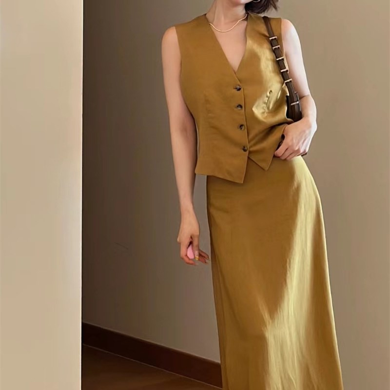 ZA女装春夏2023 气质亚麻混纺无袖V领马夹背心上衣 8072967 515