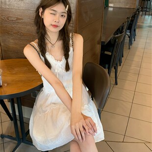 现货春夏辣妹白月光短款裙子女清纯清新白色花边蕾丝吊带连衣裙