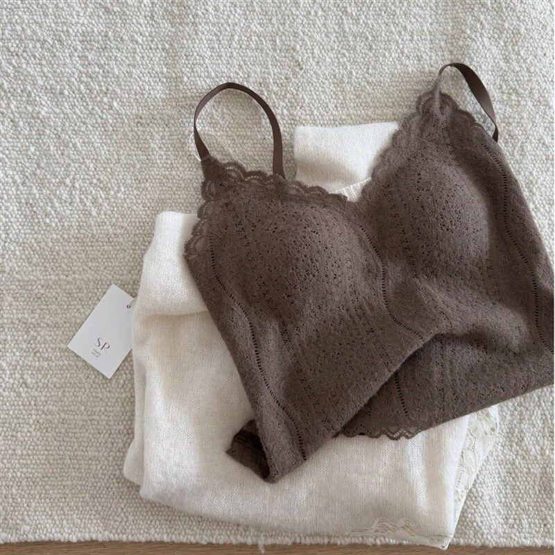 毛绒绒蕾丝法式内搭美背内衣女带胸垫显瘦吊带背心可外穿保暖打底