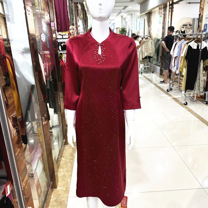 气质喜婆婆中式改良醋酸旗袍中长款镶钻连衣裙年轻妈妈婚宴礼服装