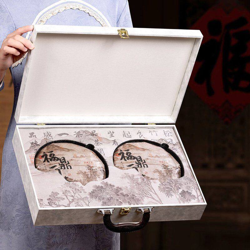 福鼎白茶枣香寿眉茶饼双饼装精美手提皮箱礼盒装 过节送礼送长辈