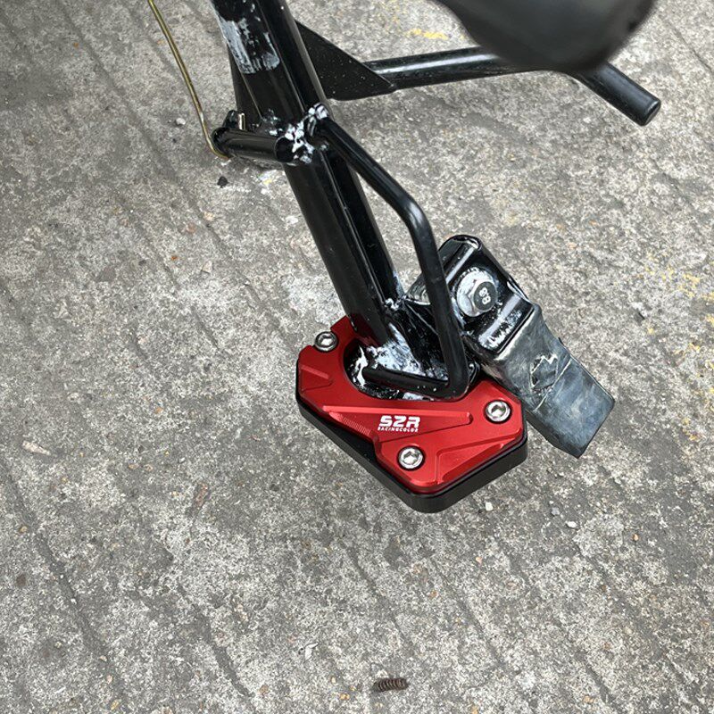 适用本田幼兽CC110改装加大边撑垫延长辅助块加大防滑座侧撑配件