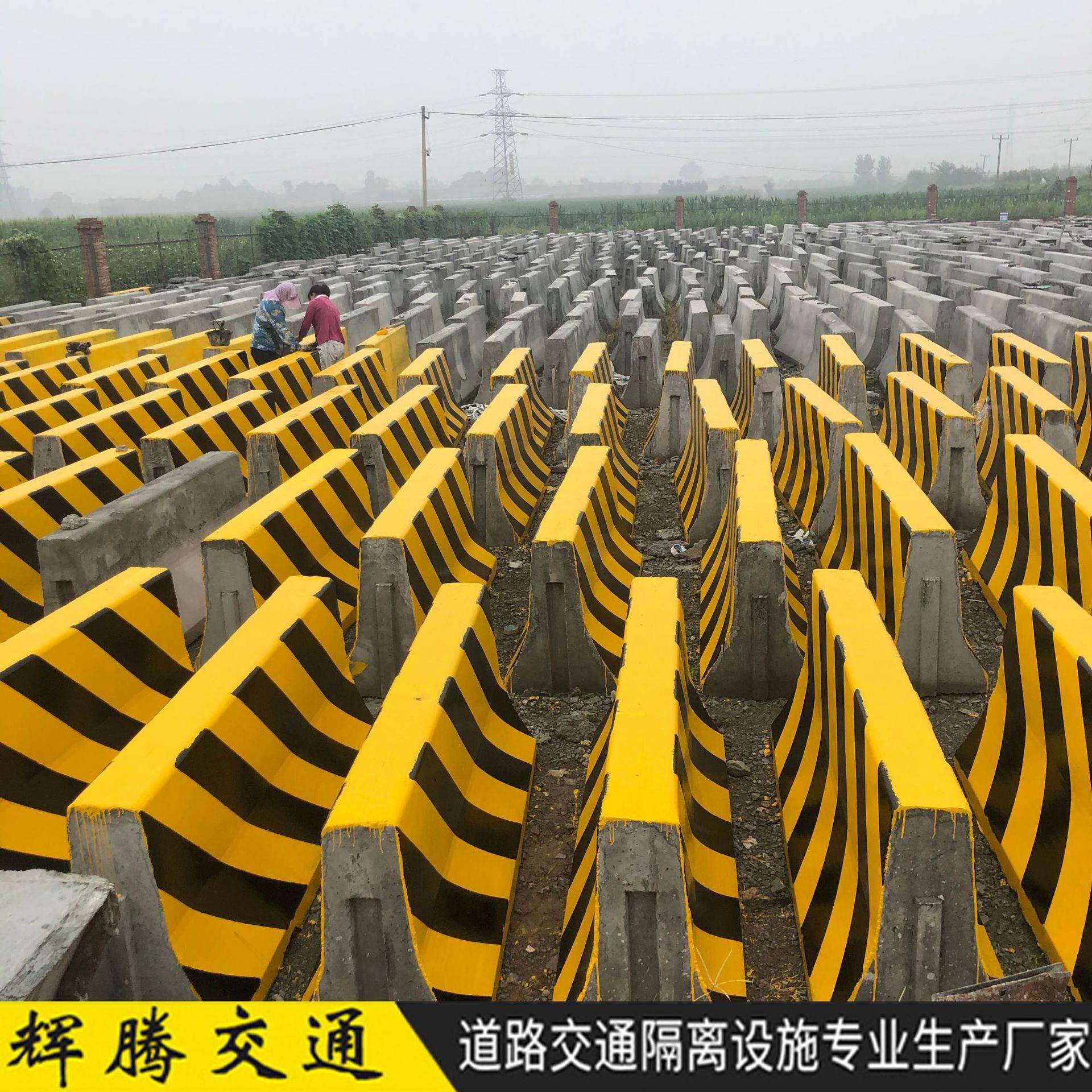 山东水泥隔离墩厂家高速