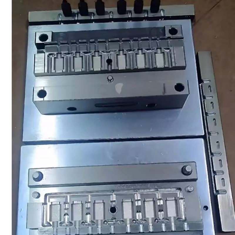 专业电话线水晶头立式注塑模具