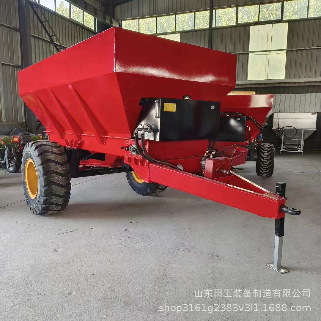 大型撒肥机牵引式8方圆盘撒肥机 合作社农场蔬菜基地农田撒粪车