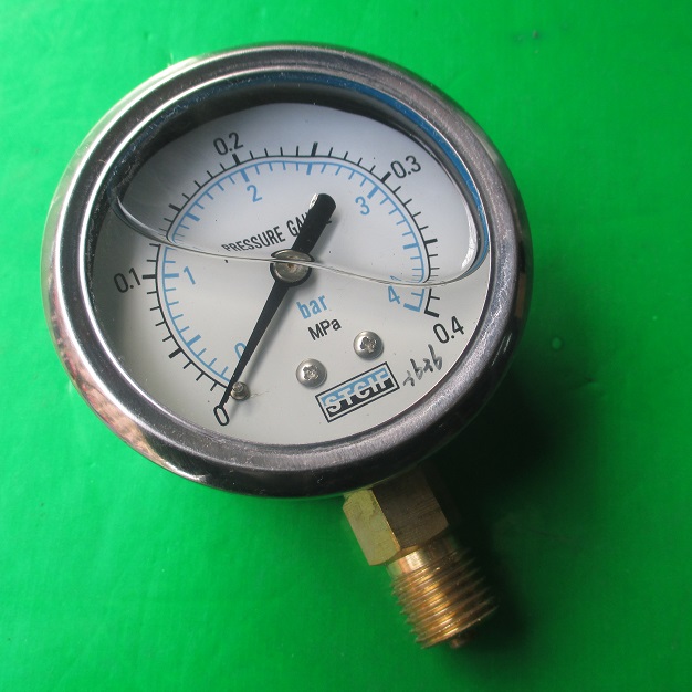 PRESSURE GAUGE STCIF 0-4BAR 0-0.4MPA耐震压力表 油压表 60mm