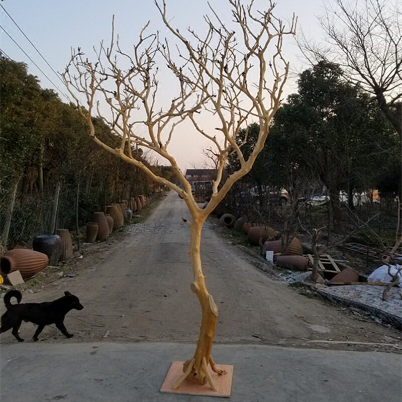 原木造型去皮干树枝婚庆橱窗