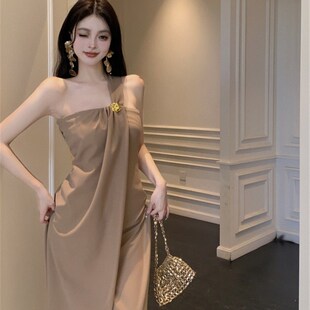 新款韩系气质御姐金色花朵中长款开叉挂脖显瘦抹胸连衣裙子女夏季