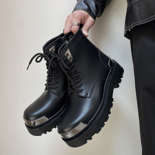 两点浪漫2023新款o小众厚底高筒马丁靴男黑色增高机车靴英伦德比