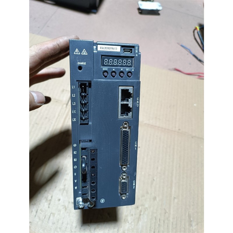 英威腾驱动器SV-DA200-0R7-2-N0-000M