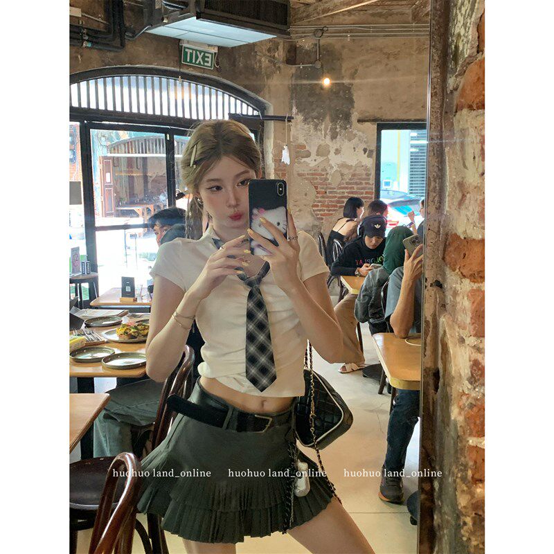 HuoHuo 辣妹学院 美式学院风甜辣领结短袖T恤女夏季V领修身短上衣