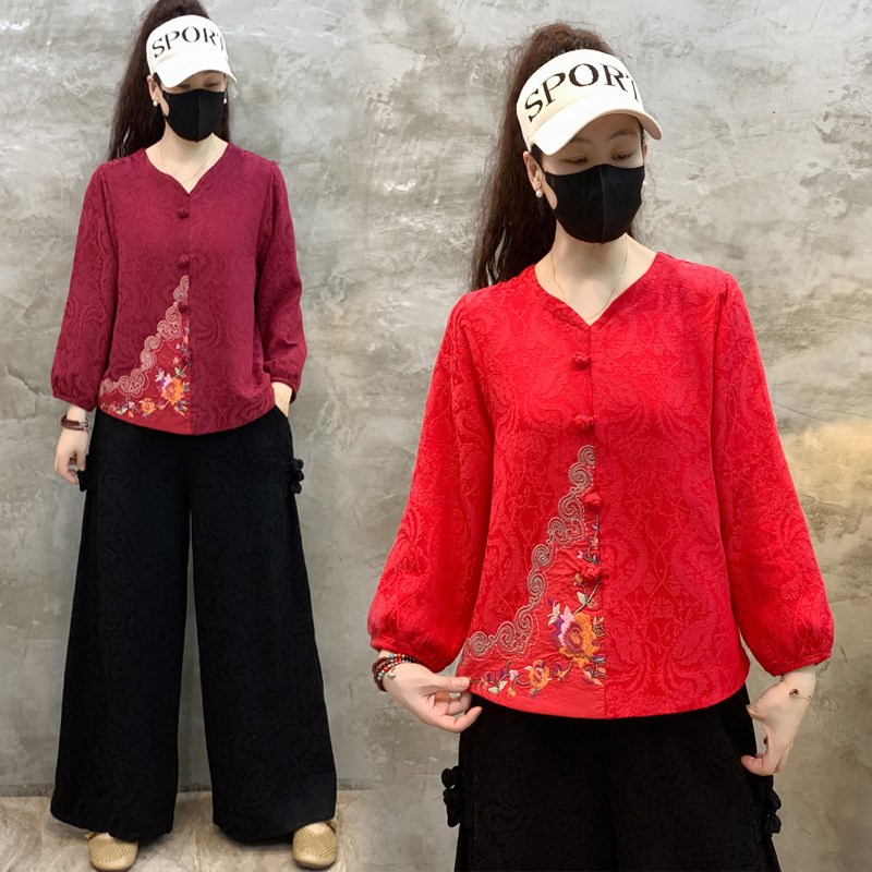 春秋新款棉麻提花刺绣民族风t恤宽松大码百搭复古盘扣显瘦上衣女