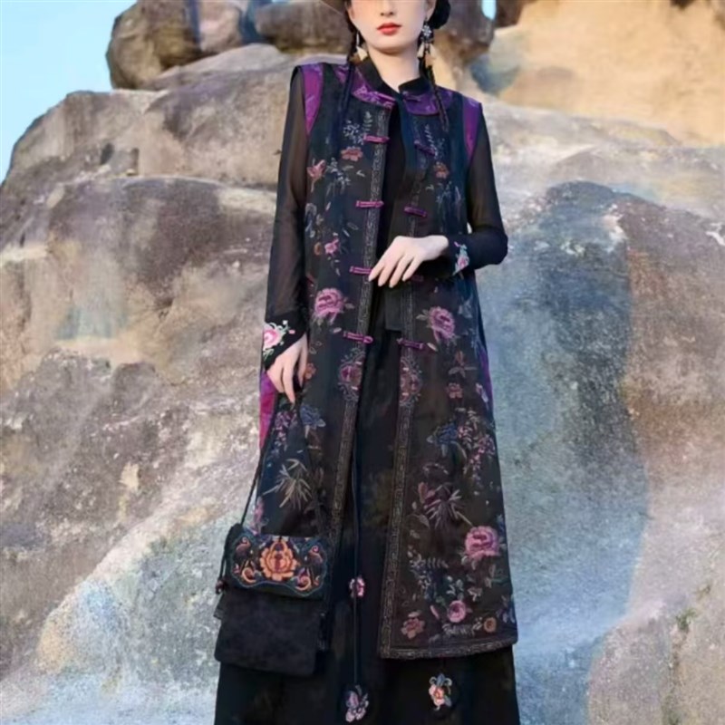 实拍新中式国风复古重工刺绣盘扣马甲坎肩背心中长款外套女马夹
