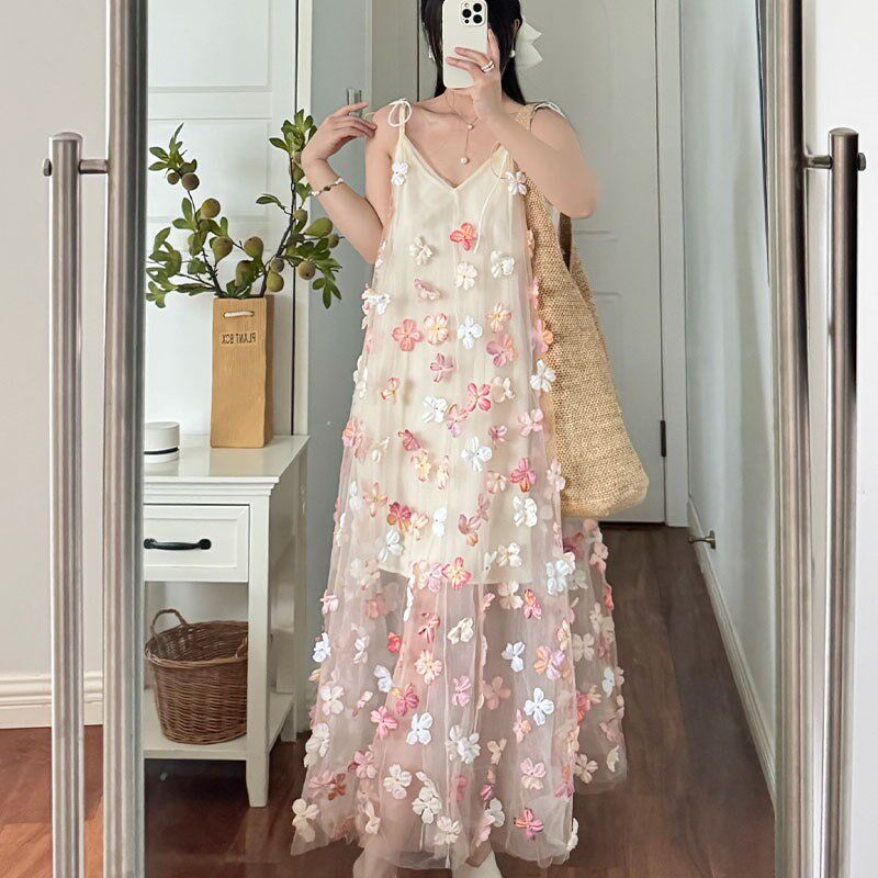 晨袍新娘温柔风立体花朵抹胸吊带网纱连衣裙礼服长裙仙女2025新款