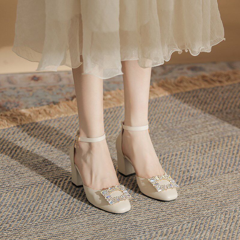 宽脚胖脚粗跟凉鞋大码4143一字扣带水钻方扣不累脚高跟鞋凉鞋女