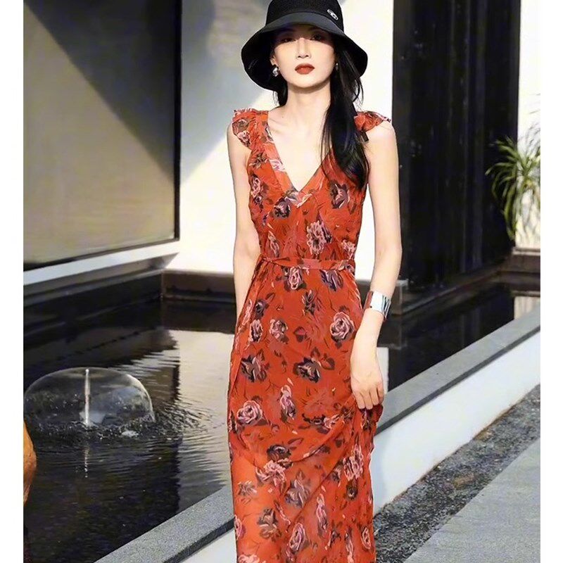 度假风红色碎花雪纺连衣裙高端精致御姐法式收腰无袖吊带长裙夏季
