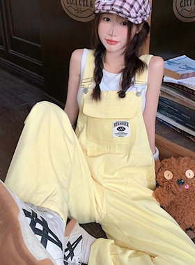 多巴胺奶fufu黄色牛仔背带裤女2024夏季设计感小个子休闲连衣裤潮