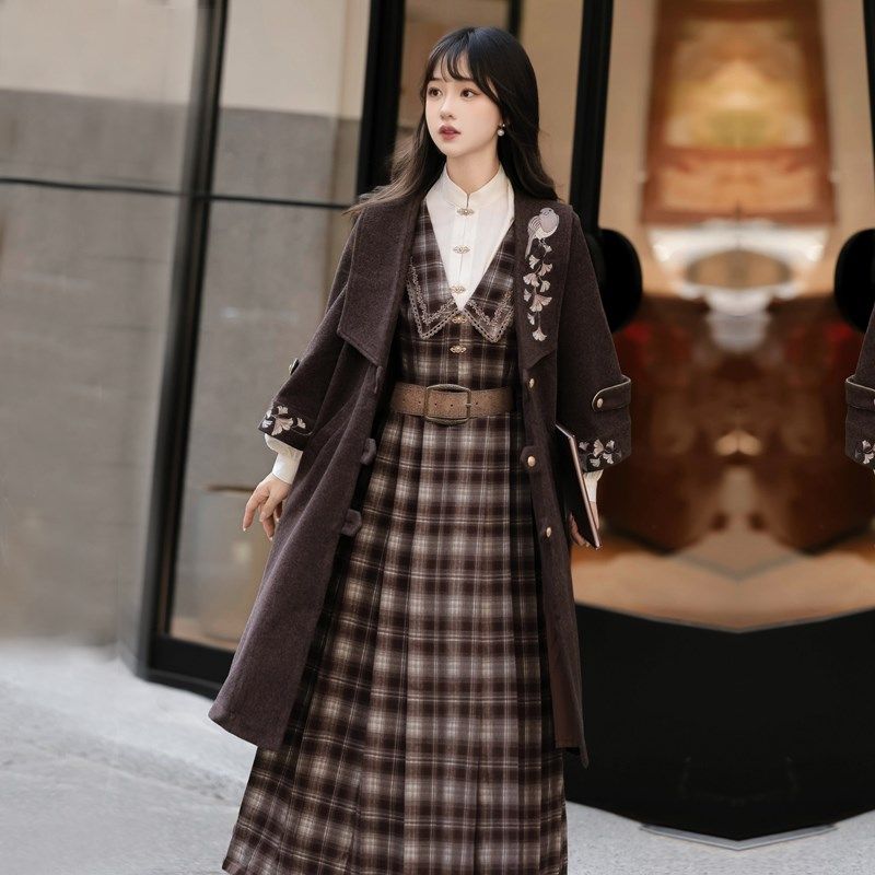 秋冬穿搭套装女毛呢大衣外套学院风收腰学生新中式长款内搭连衣裙