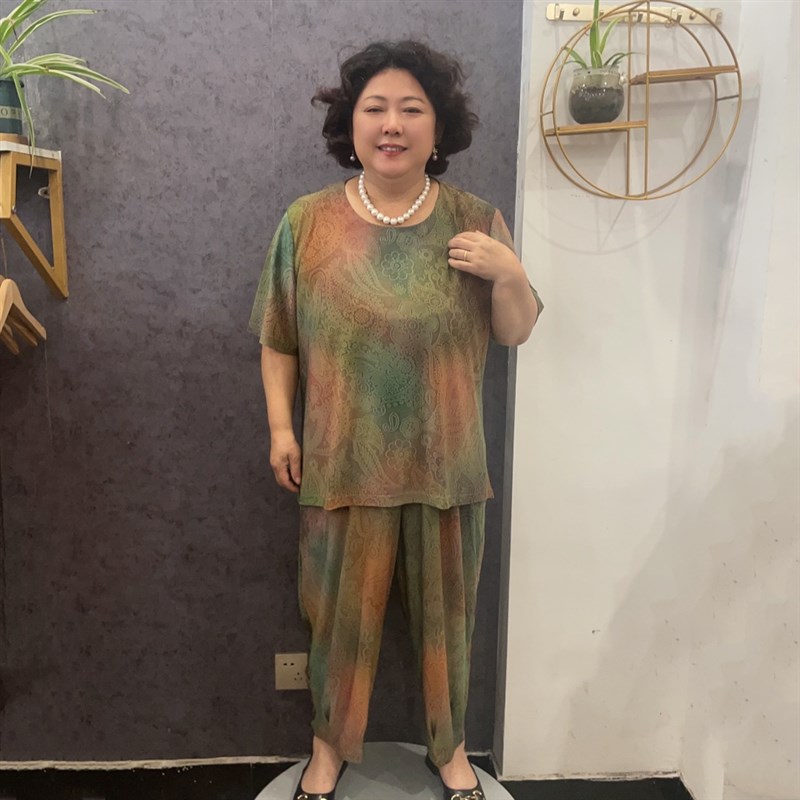 加肥加大弹力冰雪丝短袖T恤套装女宽松大码印花上衣哈伦裤两件套