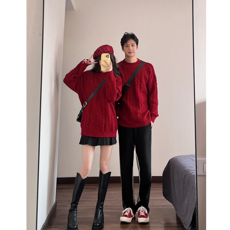 情侣装秋冬2024新款超火过年红色毛衣男女韩版宽松法式针织衫外套