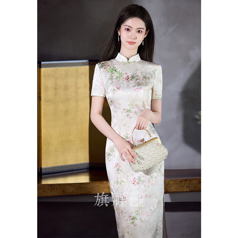 白色旗袍新中式绝美新娘订婚礼服2025新款夏季日常高端大气上档次