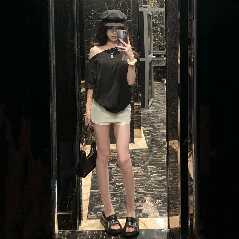 白色西装短裙女夏季2025新款高腰显瘦辣妹设计感a字包臀半身裙子