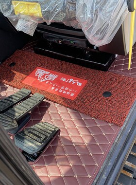 三一挖掘机SY55/60/70/75/245/135/215/200C/285/365/205挖机脚垫