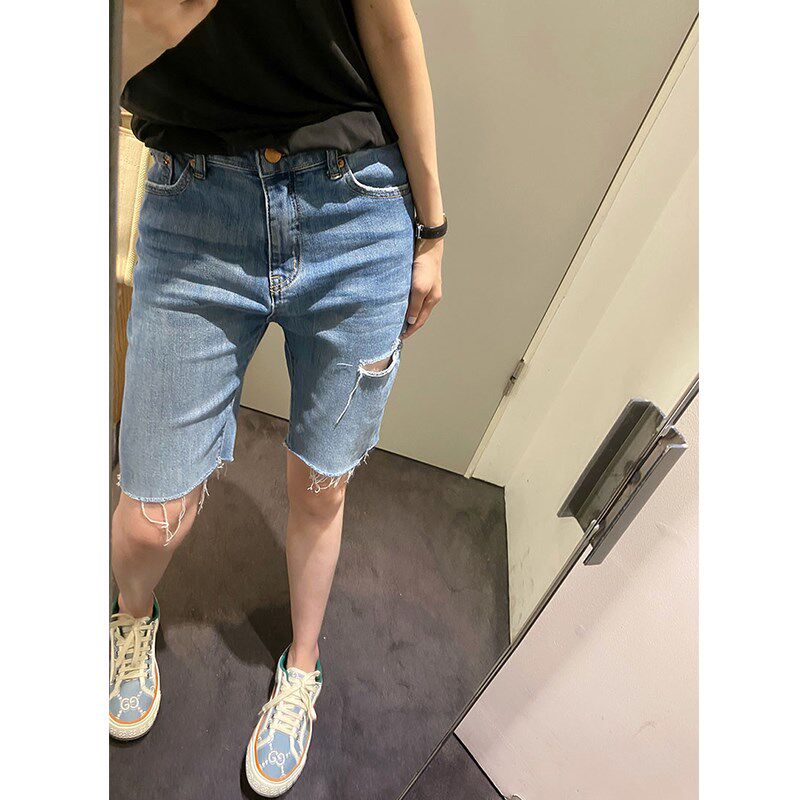大码破洞五分牛仔裤女夏2022新款胖mm薄款显瘦直筒高腰阔腿短裤子