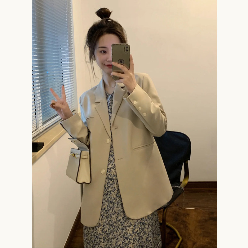 高级感杏色西装外套女2023春秋装新款韩版小个子宽松休闲西服